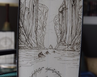 Estuche de bolsillo de El Señor de los Anillos y El Hobbit con bordes de página de Argonath grabados con láser.