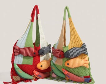 Borsa tote in maglia con motivo 3D a forma di pesce, borsa tote in rete patchwork colorata, graziosa borsa da spiaggia estiva, borsa a tracolla con divertenti decorazioni a forma di pesce, borsa da mercato unica lavorata a maglia