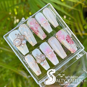 Blooming Beauties Gel Press On Nails