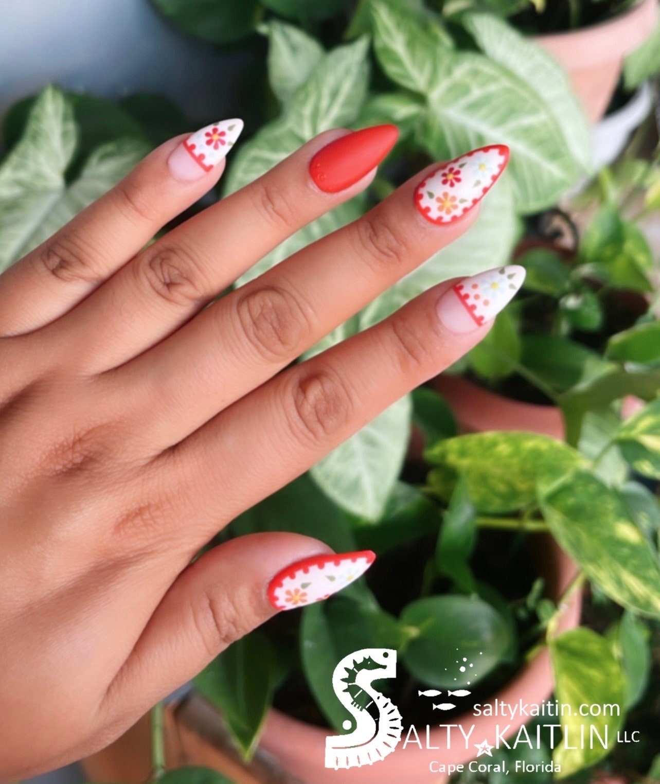 Festive Floral Nails That Shine