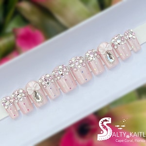 Leave A Little Sparkle Wherever You Go Gel Press On Nails