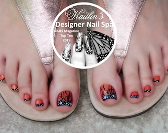 Hand-Painted Monarch Butterfly Gel Artificial Toenail Art