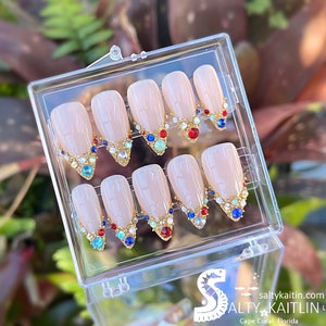 Jewelry for your Fingertips Gel Press On Nails