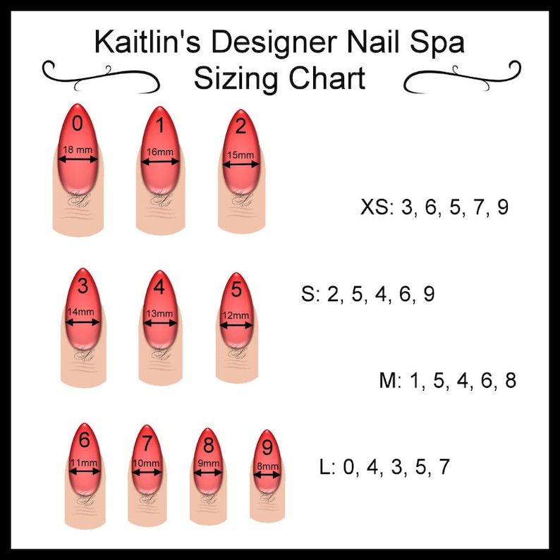 Puede incluir: Un gr&aacute;fico de tallas de u&ntilde;as con diez tama&ntilde;os diferentes de u&ntilde;as artificiales, cada uno con un n&uacute;mero y una medida en mil&iacute;metros correspondientes. El gr&aacute;fico tambi&eacute;n incluye recomendaciones de tallas para diferentes tama&ntilde;os de dedos, etiquetados como XS, S, M y L.
