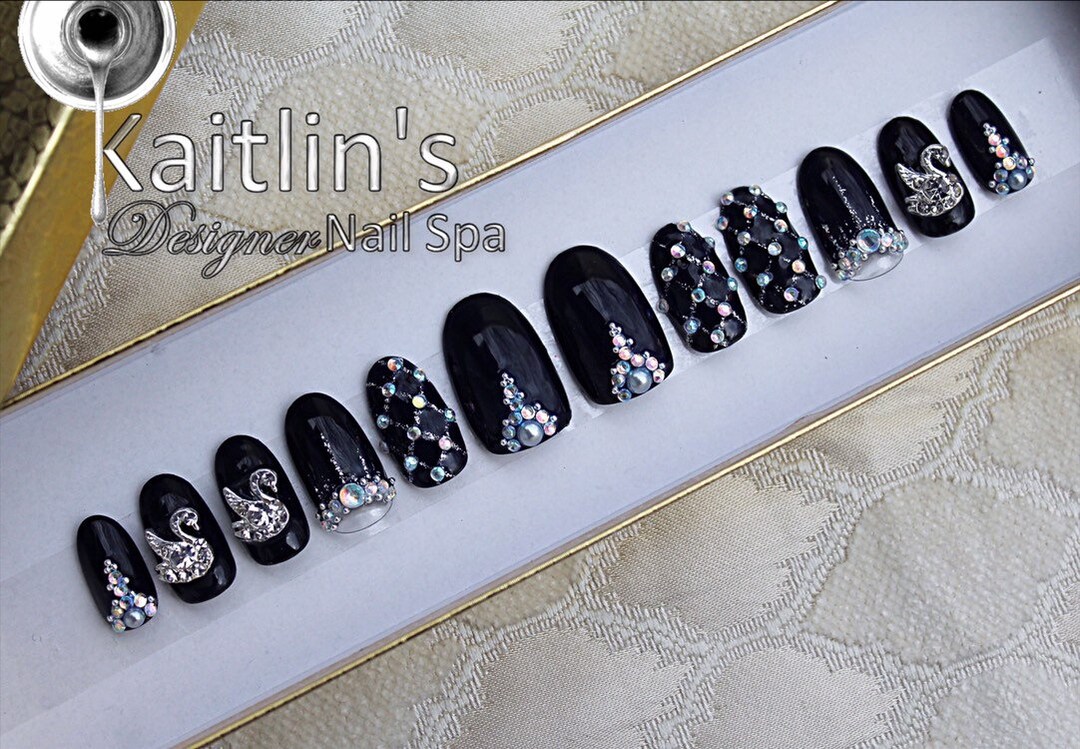 Black Swan Gel Press on Nails Etsy