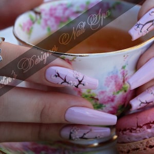 The Lesson of the Cherry Blossom (Sakura) Press On Gel Nails