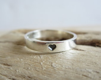 Solid Heart - 3mm Personalized Sterling Silver Band