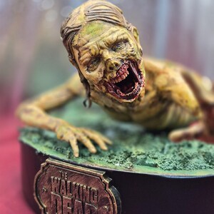 Escultura de zombi