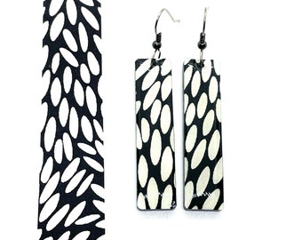 Black and White Long Earrings, Japanese Paper, Black Acrylic base, Dots, Geometric, Statement, Lightweight, Hypoallergenic, Prettykiku