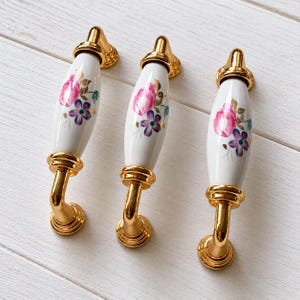 Vintage Floral Ceramic Cabinet Handles, Purple Flower Drawer Pulls, Shabby Chic Dresser Hardware, Cottagecore Kitchen Cupboard Knobs