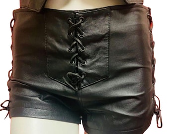 Pantalones cortos de cuero negro con cordones estilo gótico Y2K / Pantalones cortos de motociclista de cintura alta / Pantalones cortos tipo corsé para festivales y raves /
