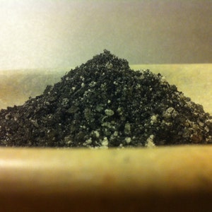 Bad: detox-week met actieve kool, kruiden, zeemineralen, zeewier, biologisch badzout, detox-mengsel