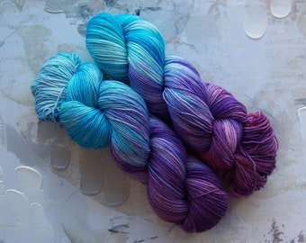 Winter Chill - Hand dyed Yarn / Handdyed yarn, Sock Yarn, Wool Yarn - Turquoise Blue and Purple - Classic Sock - Fingering Weight - 100g