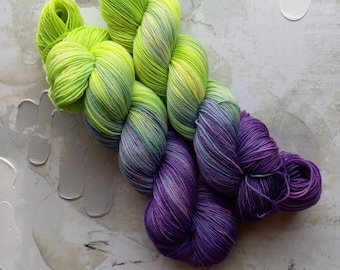 Hummingbird - Hand dyed Yarn / Handdyed yarn, Sock Yarn, Wool Yarn - Purple, Blue, Green - BFL or 75 25 Sock Yarn - Fingering Yarn- 100g