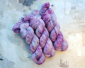 Freestyle Hand dyed Yarn / Handdyed yarn, Worsted Yarn, Wool Yarn, Speckled Yarn - A135 - Blue, Purple, Pink - Worsted Weight 100g