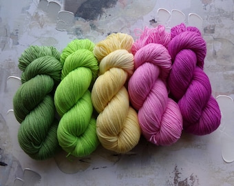 Azalea Gradient Set, Hand Dyed Yarn / Handdyed yarn, Sock Yarn, Wool yarn, - Classic - 5 skeins, 100g each