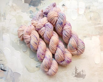 Freestyle Hand dyed Yarn / Handdyed yarn, Worsted Yarn, Wool Yarn, Speckled Yarn - A141 - Peach, Purple, Blue, Gray - Worsted Weight 100g