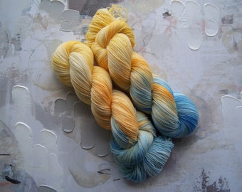 Up With the Sun - Hand dyed Yarn / Handdyed yarn, Sock Yarn, Wool Yarn - Blue, Yellow, Orange - Classic Sock - Fingering Weight - 100g