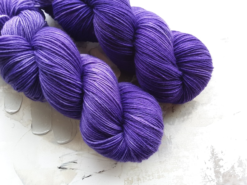 Royalty Hand dyed Yarn / Handdyed Yarn, Sock Yarn, Wool Yarn Deep Purple 75/25 Superwash Merino and Nylon Fingering Weight 100g image 1