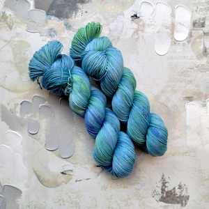 Freestyle Hand dyed Yarn / Handdyed yarn, Sock Yarn, Wool Yarn, Speckled Yarn - A156 - Blues and Greens - Fingering Weight, 100g