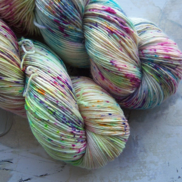 Chaos Theory - Hand dyed Yarn, Rainbow Yarn, Sock Yarn, Speckled Yarn – Singles Yarn, BFL, or Classic Sock - Fingering Weight – 100g