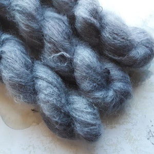 Smokey Gray - Hand dyed Yarn / Handdyed yarn, Kid Silk Yarn, Wool Yarn - 72/28 Kid Mohair & Silk - Lace Weight - 50g
