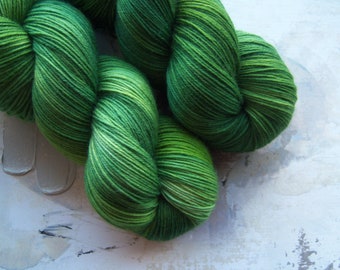 Forest Green - Hand dyed Yarn / Handdyed yarn, Sock Yarn, Wool Yarn - Dark Green Yarn - Superwash Merino / Nylon - Fingering Yarn - 100g