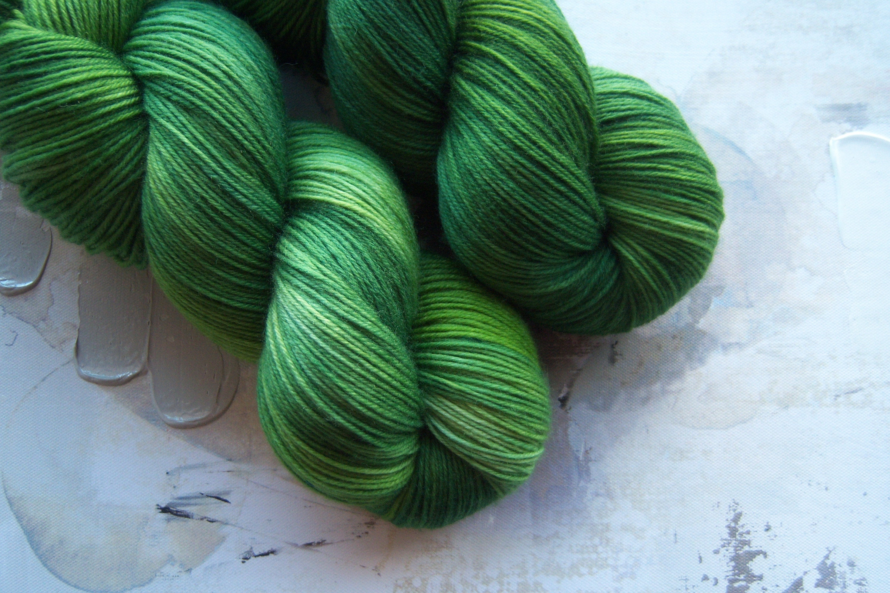 Forest Green - Hand dyed Yarn / Handdyed yarn, Sock Yarn, Wool Yarn - Dark  Green Yarn - Superwash Merino / Nylon - Fingering Yarn - 100g