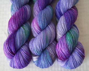 Siren of the Sea - Hand dyed Yarn / Handdyed yarn, Sock Yarn, Speckled Yarn, Wool Yarn -Purple, Pink, Green - 75/25 SW Merino / Nylon - 100g