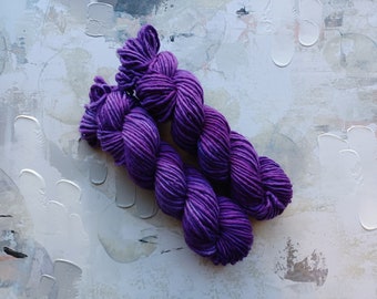 Royalty - Hand dyed Yarn / Handdyed Yarn, Bulky Yarn, Chunky Yarn, Wool Yarn, Purple - Single Ply - Superwash Merino/Nylon – 100g