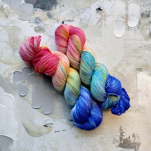 Prism - Hand dyed Yarn / Handdyed yarn, Sock Yarn, Wool Yarn - Rainbow - Classic Sock - Fingering Weight - 100g