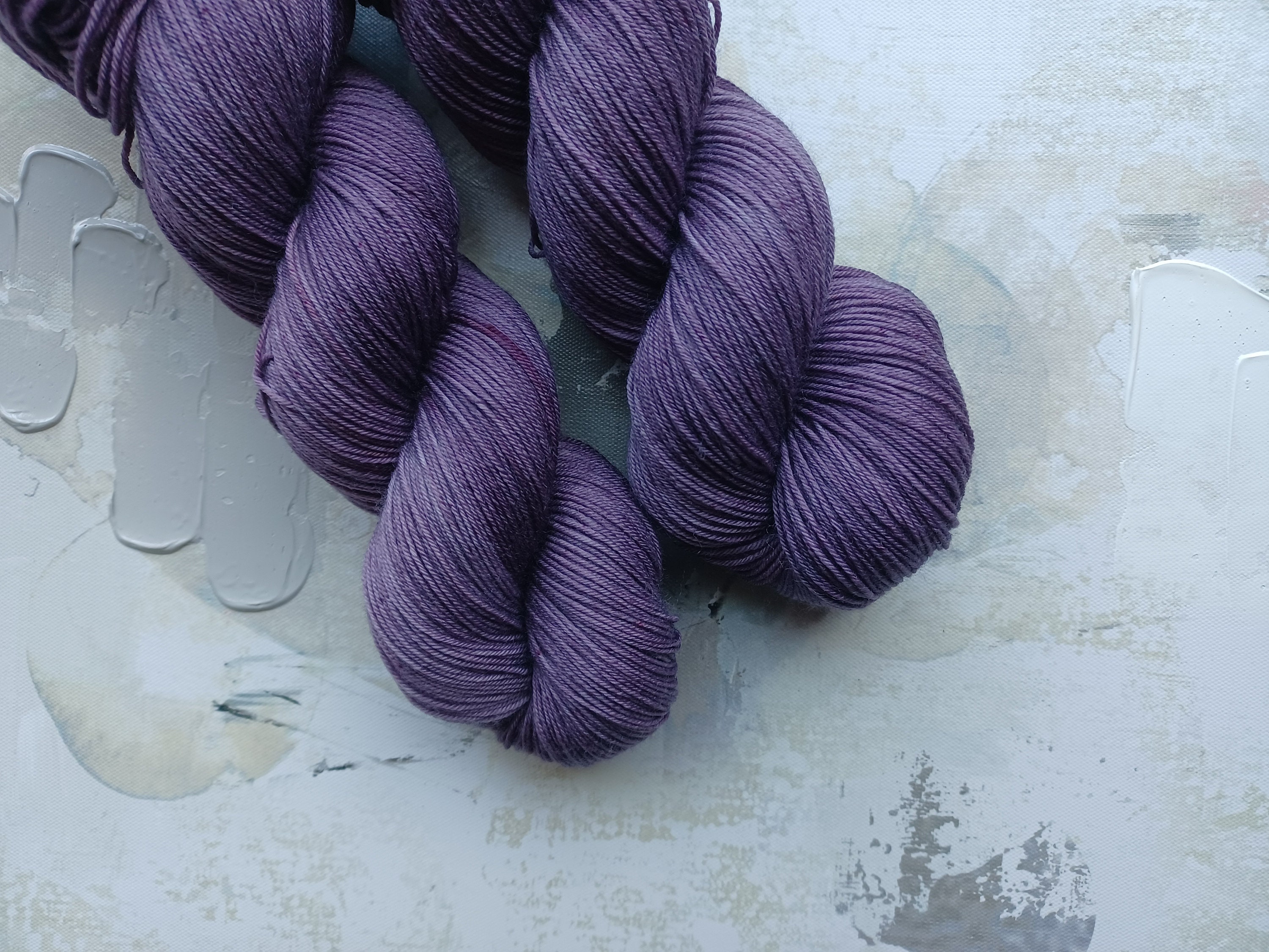 Mainstays 5 oz Sparkle Acyrilic Yarn, 97% Acyrilic 3% Other Fiber, Sweet Violet, Purple