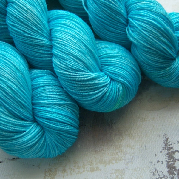 Turquoise - Hand dyed Yarn / Handdyed yarn, Sock Yarn, Wool Yarn - Blue / Aqua - SW Merino / Nylon - Fingering Weight - 100g