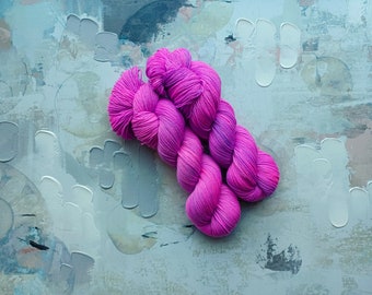 Purple Passion - Hand dyed Yarn / Handdyed Yarn, Sock Yarn, Wool Yarn - 75/25 Superwash Merino and Nylon – Fingering Weight -100g