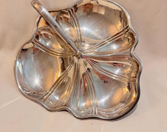 Bandeja de servir Kingsway Plate VTG, plateada, con forma de concha, dividida en tres secciones.