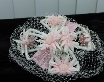 Vintage 1950s Fascinator Hat Pink and White Net and Flowers