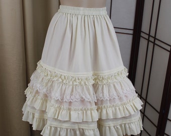 Vintage Off White Full Skirt Country Western Size