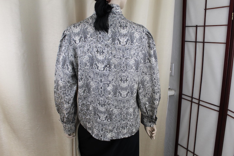 Vintage Adrianna Papell sidenblus svart/vit storlek L 1980-tal bild 4