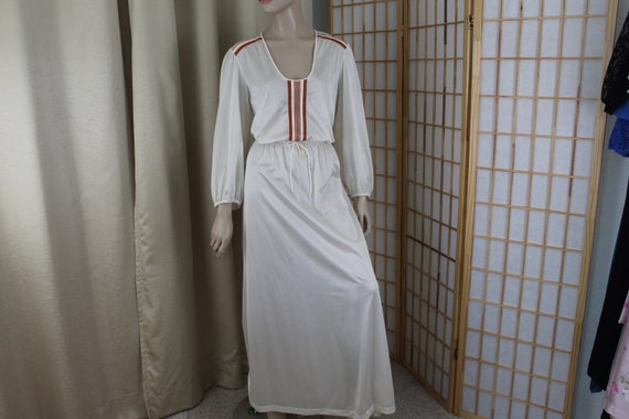 Vintage 2 piece Sears Grecian Long Nightgown Ivor… - image 2