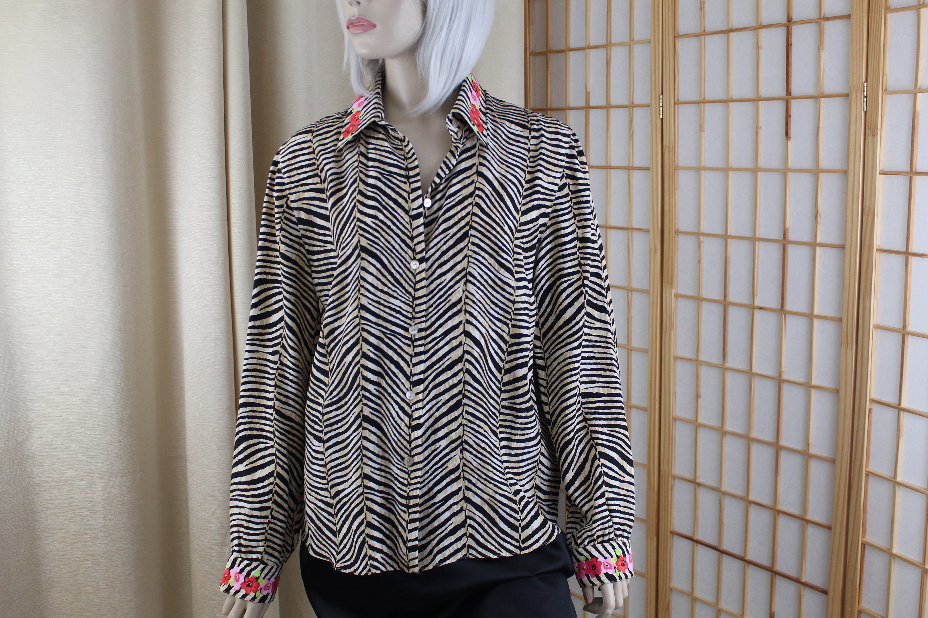 Vintage Silk Shirt Starington by Neiman Marcus Size 10 Animal