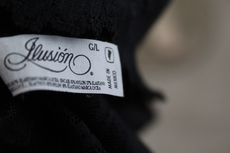 Vintage Black Lace Top By Ilusion Size Large Stretchy