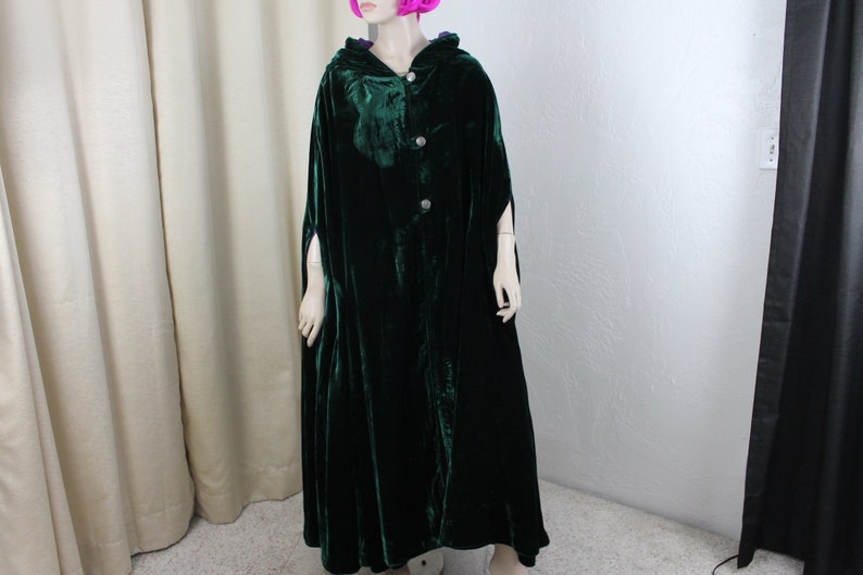 Vintage Cape Reversable Green Crushed Velvet/Purple Cotton image 2