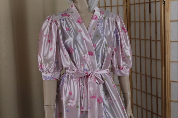 Vintage Lorraine Pink Satin Floral Robe Size Large - image 4