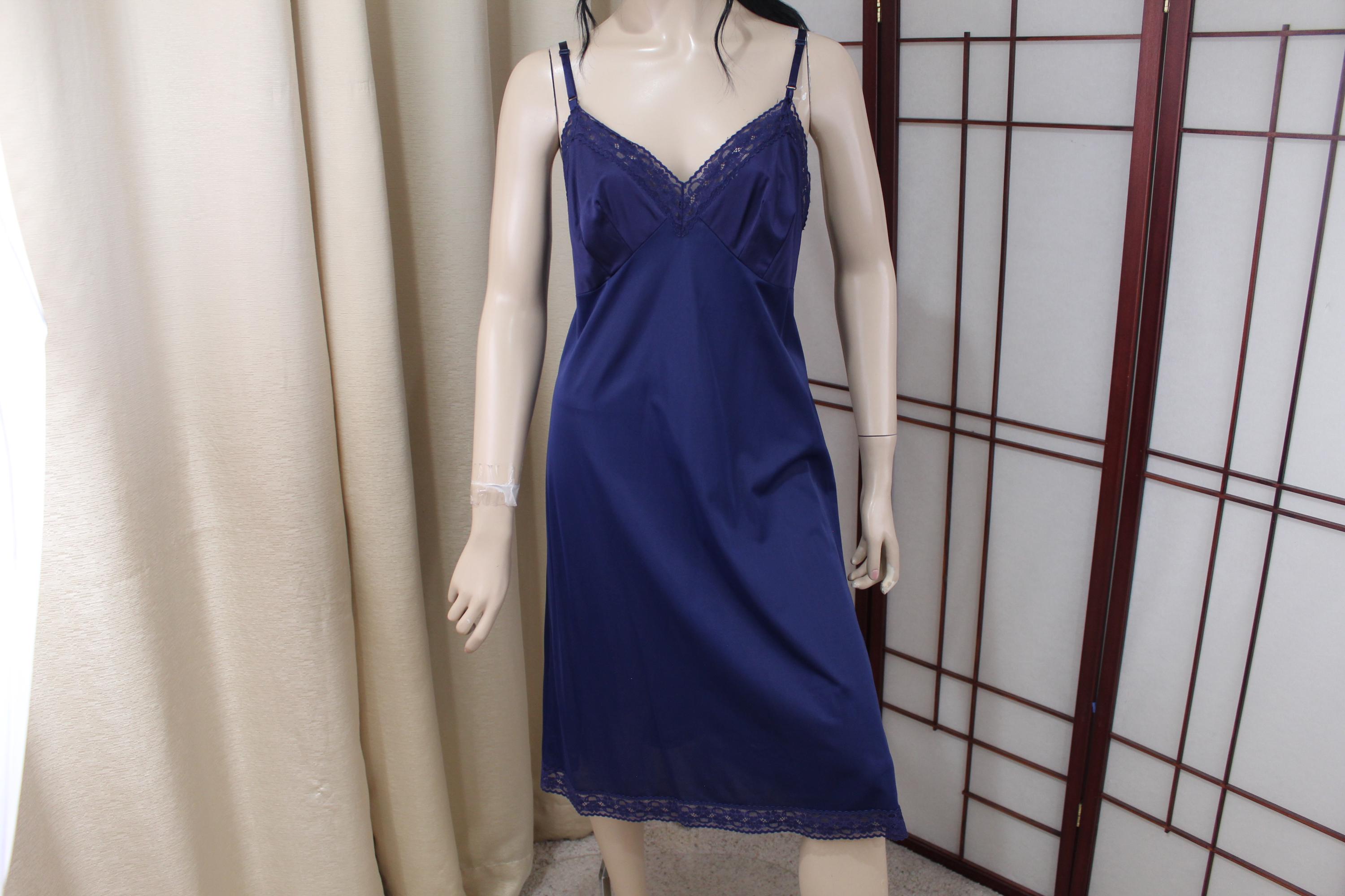 Full Slip Petticoat Slip Petticoat- Black – Heart Of Haute