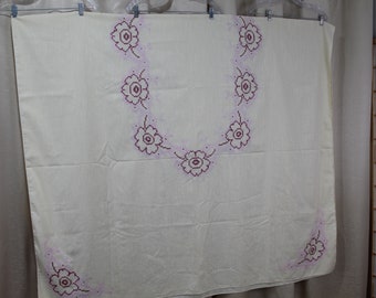 Grande nappe rectangulaire brodée au point de croix vintage 100''X 60" fait main