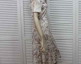 Vintage Light  Dress Tan and White Size Medium by Blair