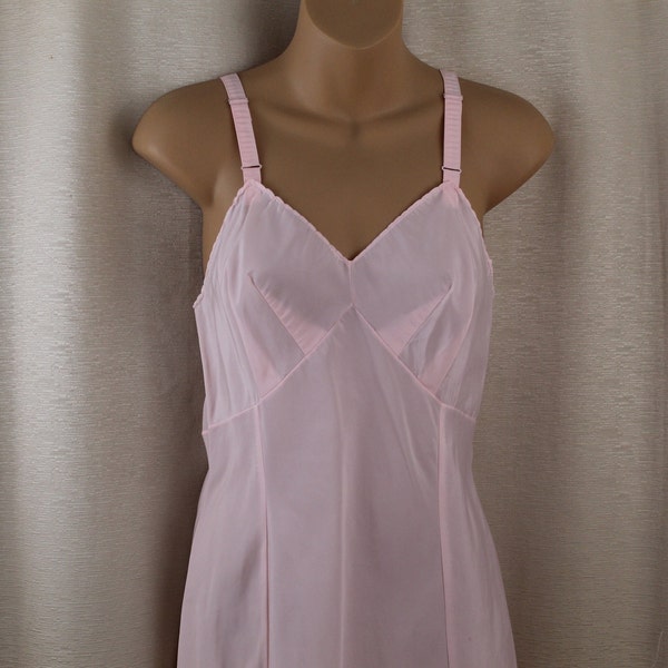 Vintage 1950's Wonder Maid Full Slip Size 32" XS Molded Magic