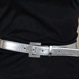 Vintage Siliver Snakeskin Belt Fits Waist Size 28.5, 29.5  display picture 3