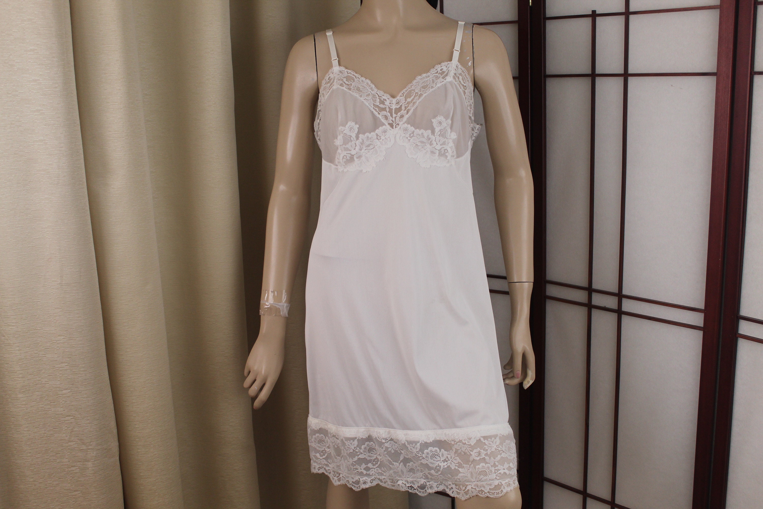 下着・アンダーウェア 1940s White Slip Dress Vintage WHITE Slip SEARS White Slip Dress White Nylon Slip