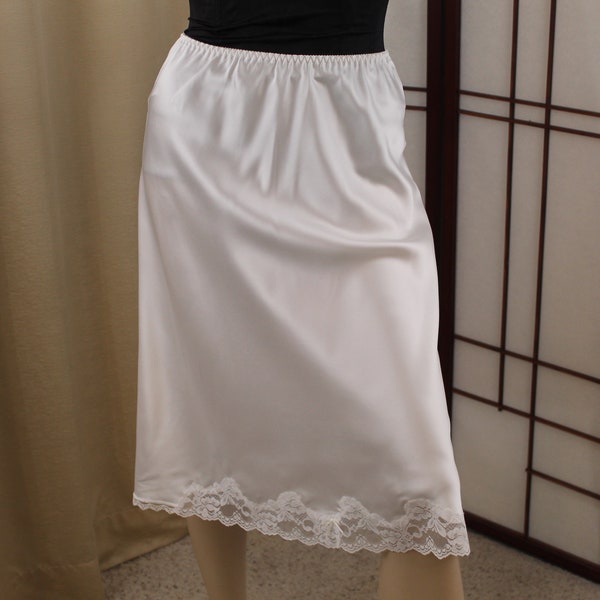 RESERVED Vintage Maidenform White Half Slip Size M 24-35" Waist 'Something Special'